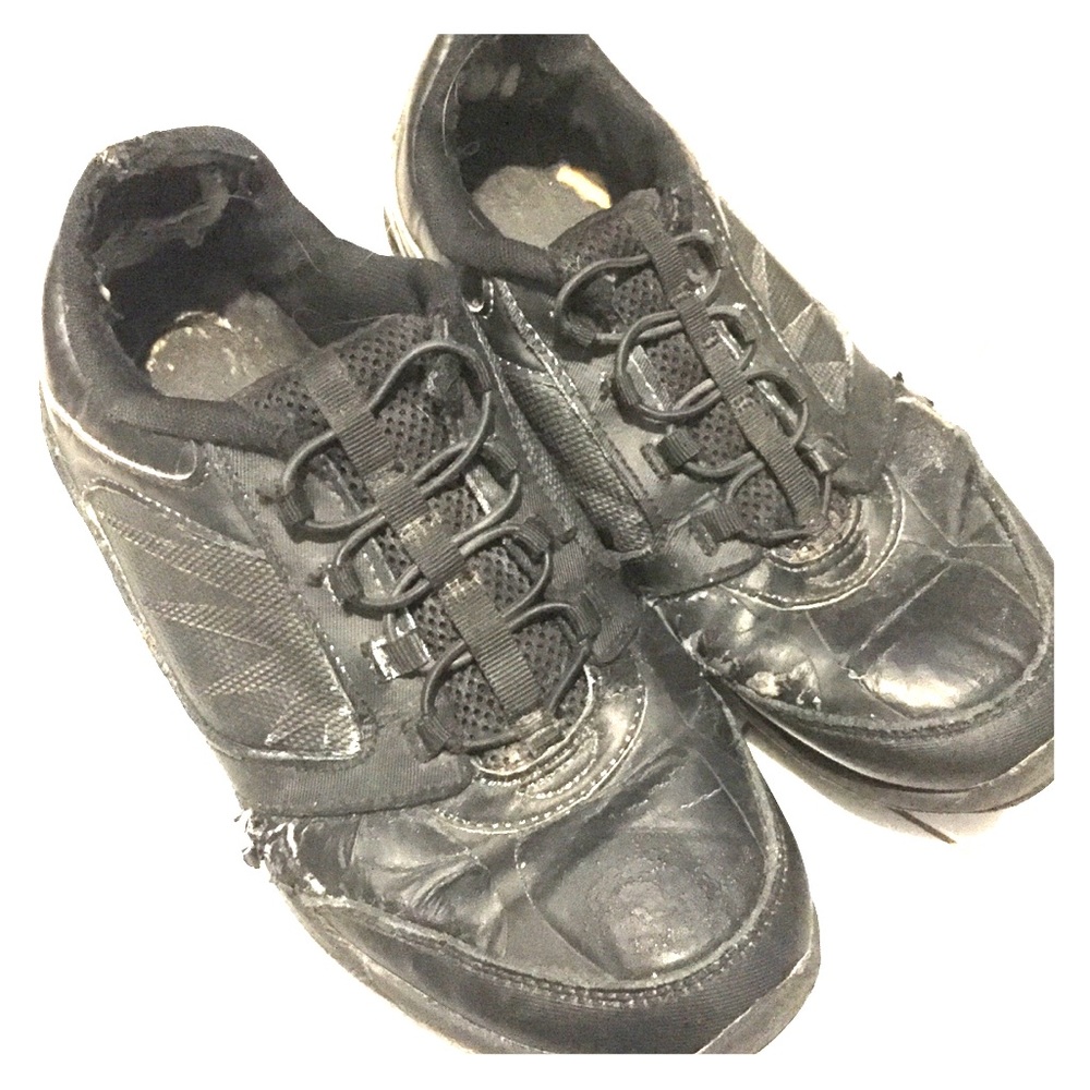 🎉 FREE 🎉 Slip Resistant Black Shoes